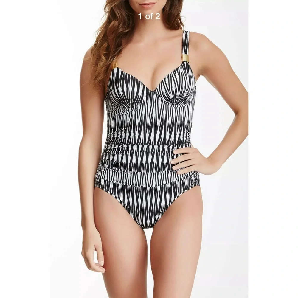 NEW $188‎ SPANX Sweetheart Ruched One-Piece Swimsuit [  8 + B/C Cup]